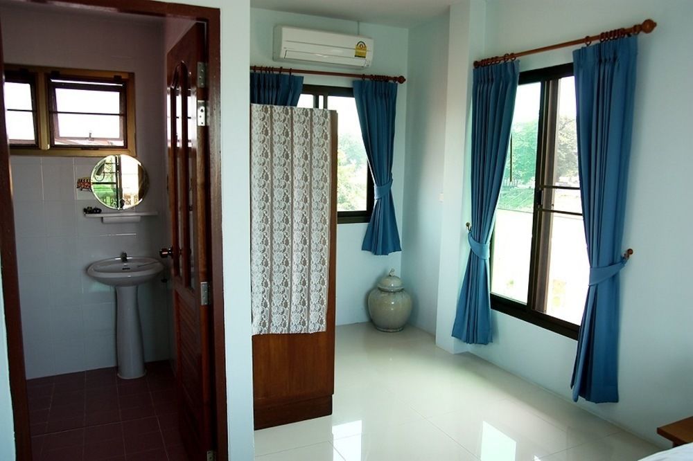 Loy Manee House Bed & Breakfast Phra Nakhon Si Ayutthaya Exterior foto