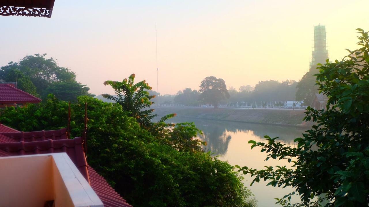 Loy Manee House Bed & Breakfast Phra Nakhon Si Ayutthaya Exterior foto