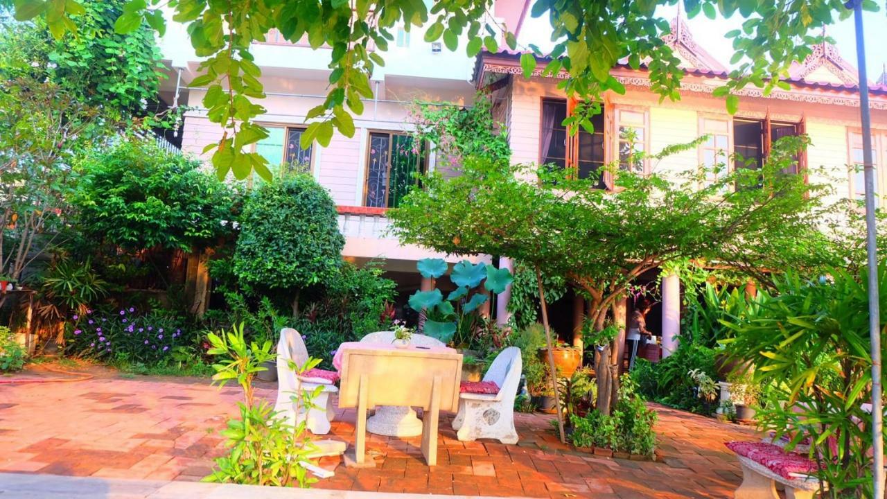Loy Manee House Bed & Breakfast Phra Nakhon Si Ayutthaya Exterior foto