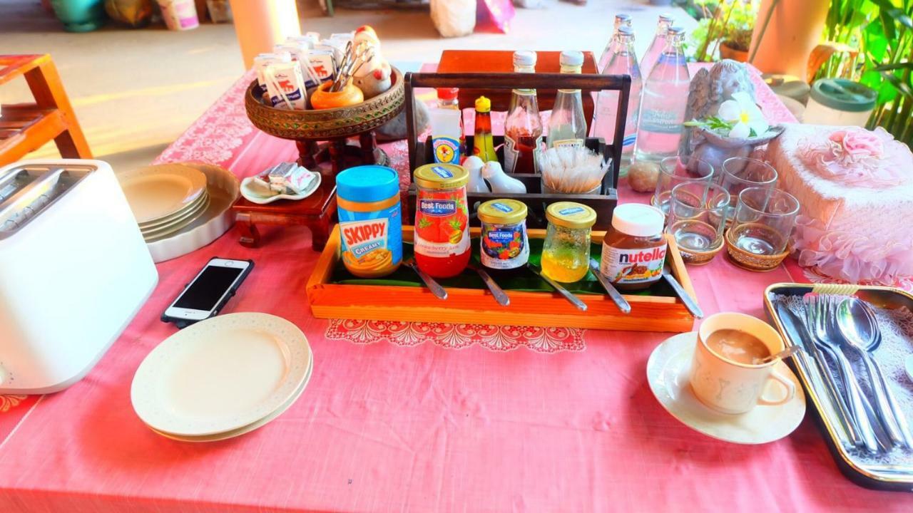 Loy Manee House Bed & Breakfast Phra Nakhon Si Ayutthaya Exterior foto